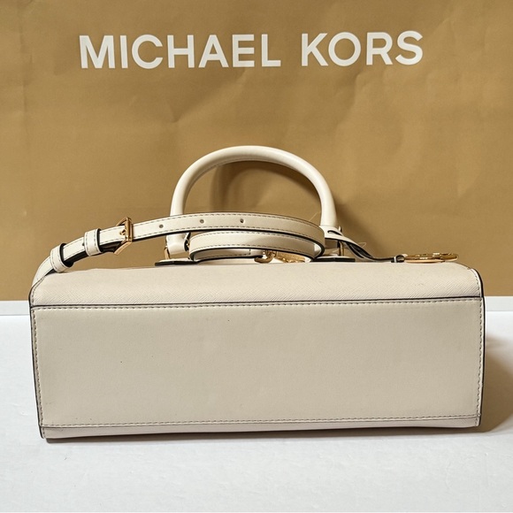 Michael Kors Sheila Medium Center Zip Satchel Shoulder Crossbody Bag Light Cream - Picture 6 of 11